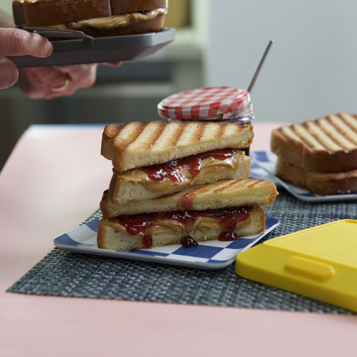 Drew&Cole Clever Micro Toastie Maker
