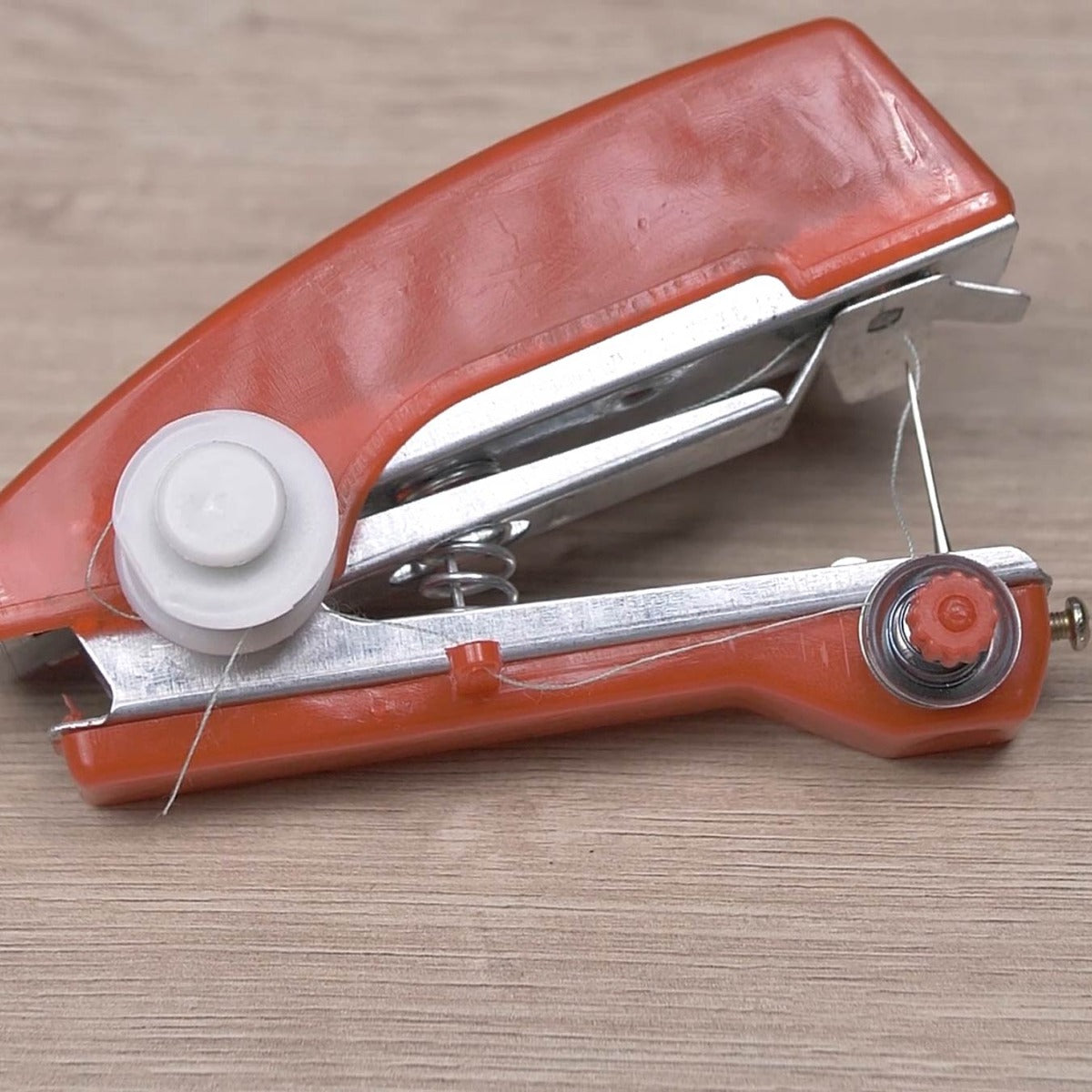 Handy Sewing Machine