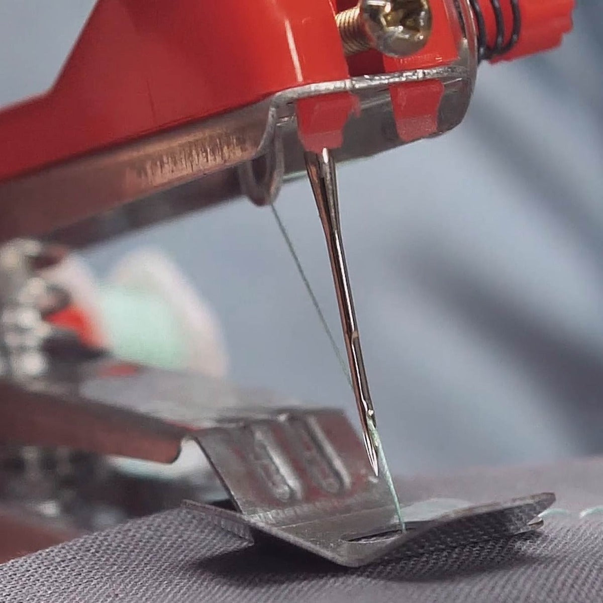 Handy Sewing Machine