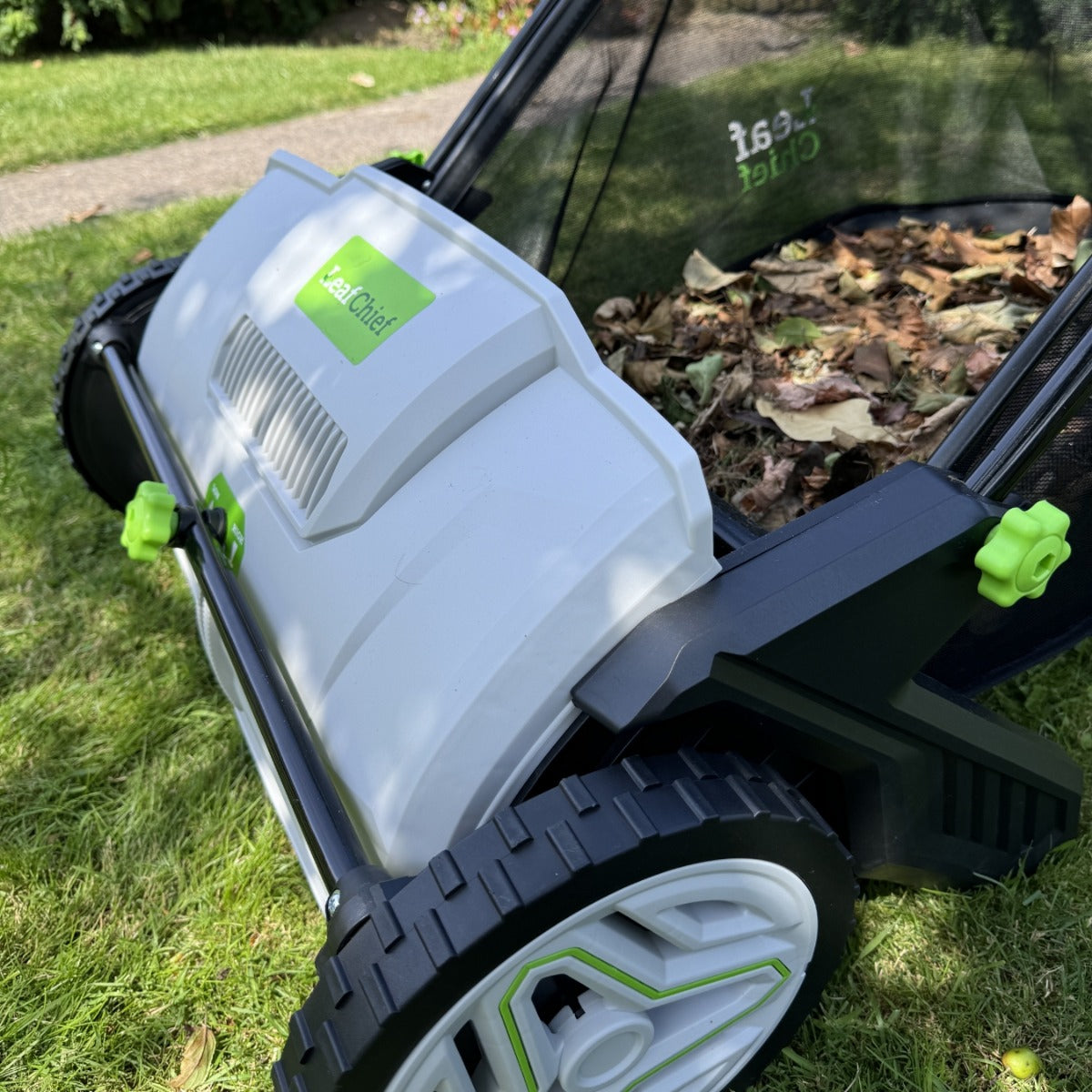 Garden Force Leaf Chief - Push Leaf and Grass Collector
