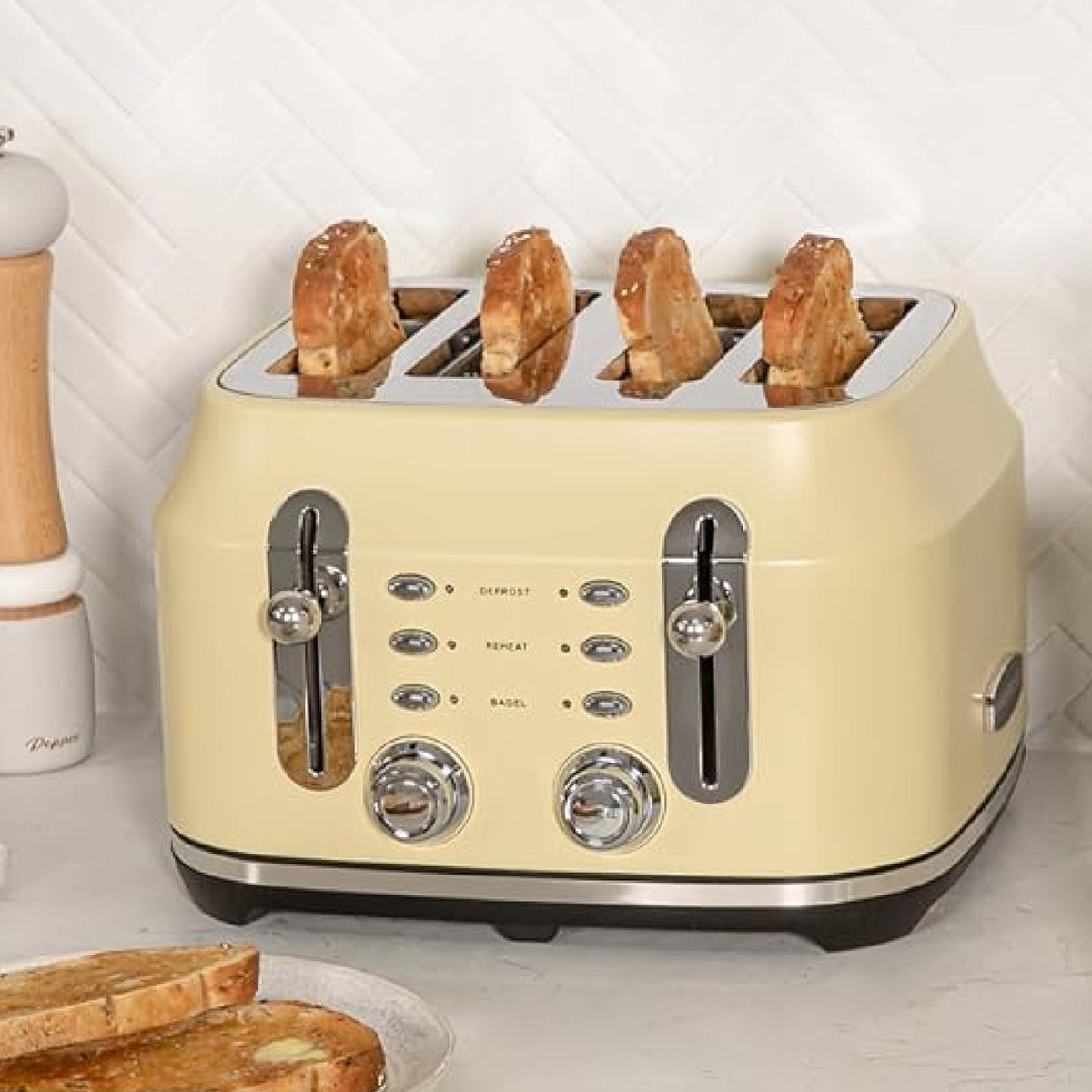 Rangemaster Classic 4 Slice Toaster (Cream)